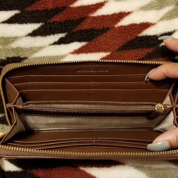 Wallet - Picture 3 of 3